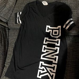 Pink Victoria’s Secret t shirt